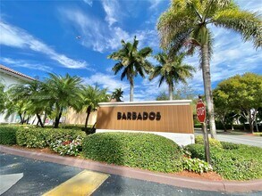 11522 NW 69th Terrace in Doral, FL - Building Photo - Building Photo