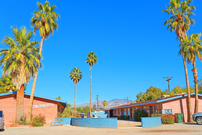 Twin Palms in Tucson, AZ - Building Photo - Building Photo