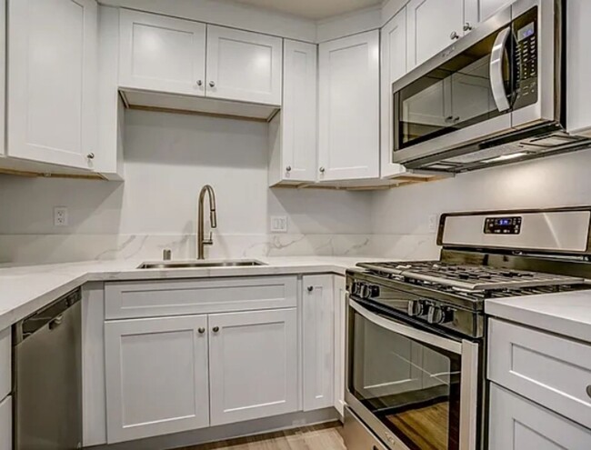849-853 W 11th Ave in Escondido, CA - Building Photo - Building Photo