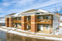 Riverwood in Pleasant Hill, IA - Foto de edificio - Building Photo