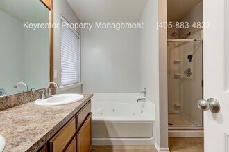 13313 SW 2nd Terrace in Yukon, OK - Building Photo - Building Photo