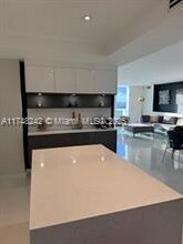 5001 Collins Ave, Unit # 15A in Miami Beach, FL - Building Photo - Building Photo