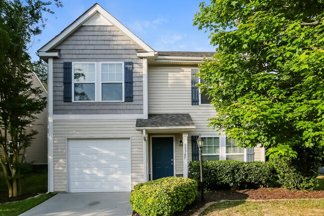 property at 15745 Lakepoint Forest Dr