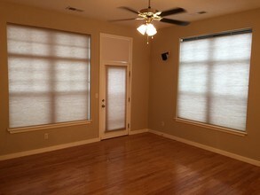 623 W Walnut St-Unit -406 in Springfield, MO - Building Photo - Building Photo