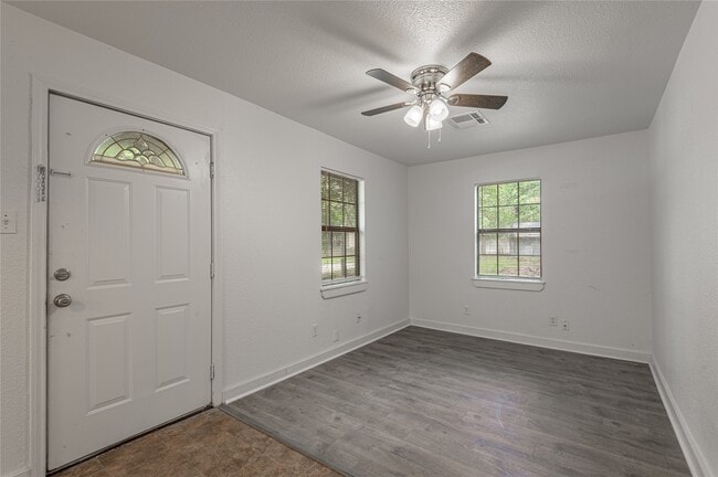 property at 7A Hickory Ln