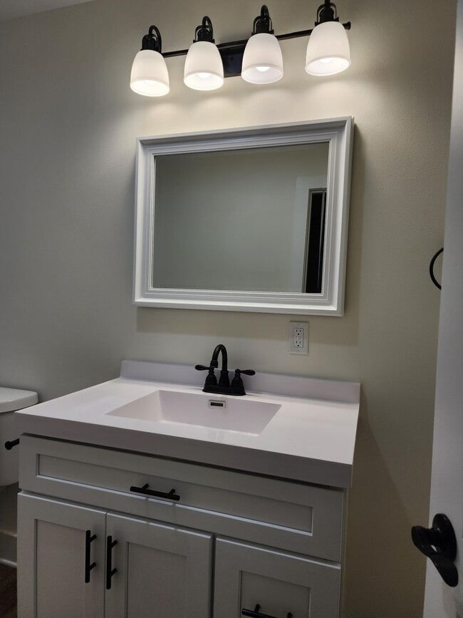 521 LANDING Ave in Florala, AL - Building Photo - Building Photo