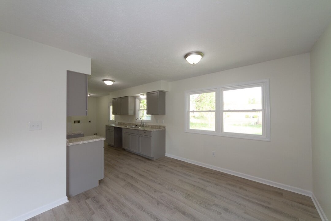 4618 Candy Spots Dr in Indianapolis, IN - Building Photo