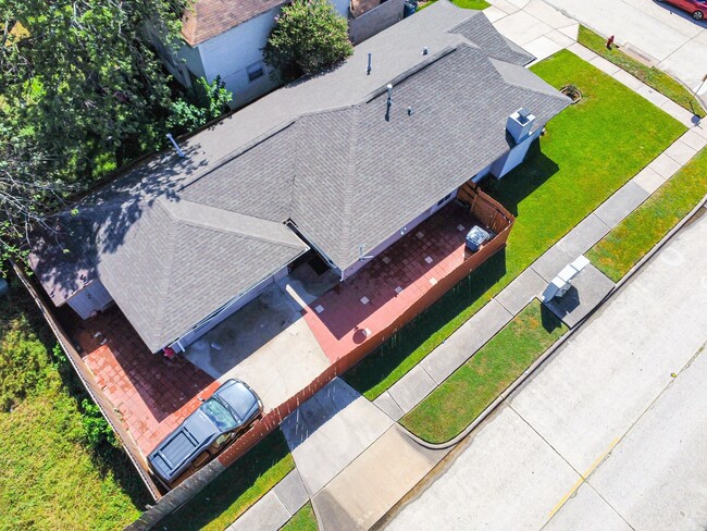 property at 918 Littleport Ln
