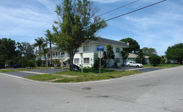 300 Gunn Ave in Clearwater, FL - Building Photo - Building Photo