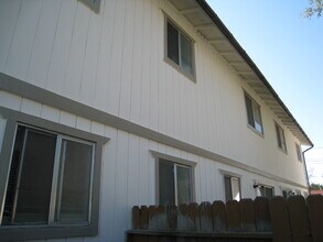 1018 Harmony Rd in Winnemucca, NV - Building Photo - Building Photo