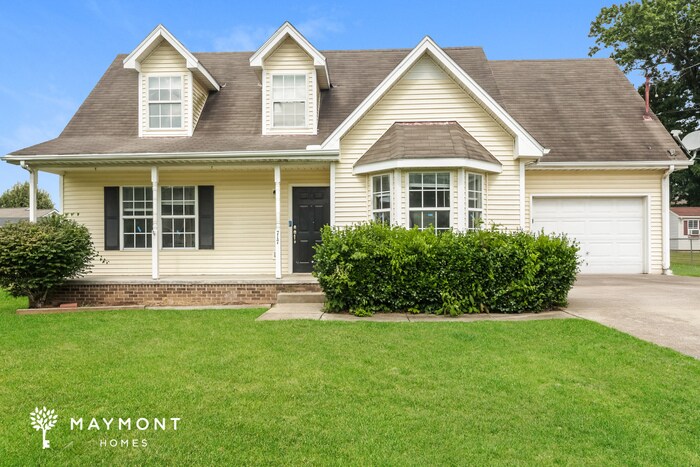 717 Mason Tucker Dr in Smyrna, TN - Building Photo