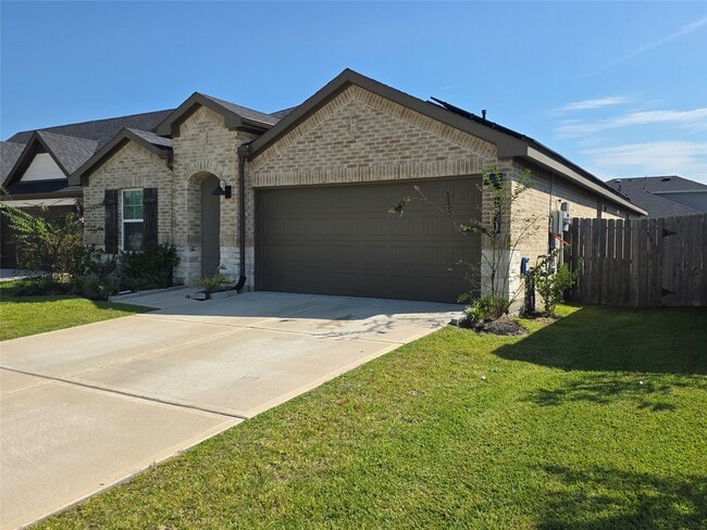 4923 Edgewood Dr in Arcola, TX - Building Photo - Building Photo
