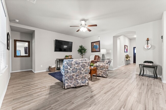 property at 3815 Wright's Landing Dr