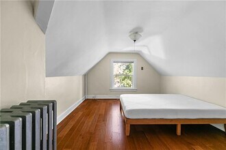 18 Rhode Island Ave in Newport, RI - Building Photo - Building Photo