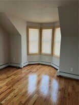 703 Providence St in West Warwick, RI - Building Photo