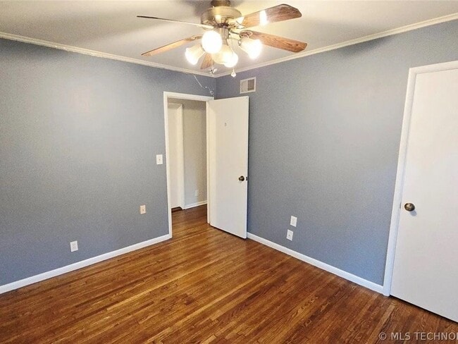 property at 6715 E 27th Pl