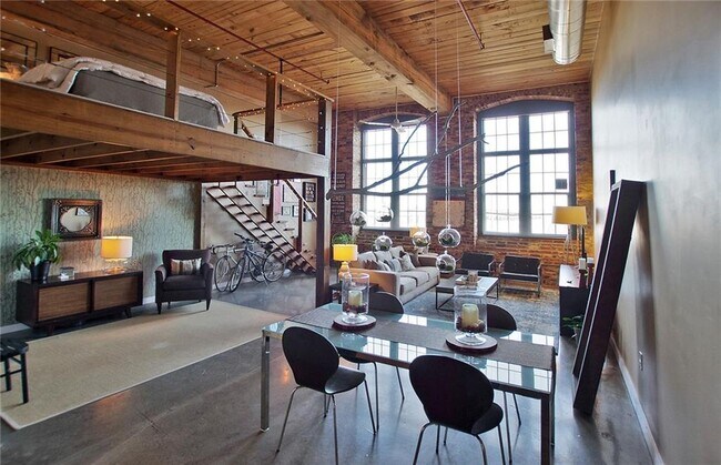 property at 170 Boulevard SE