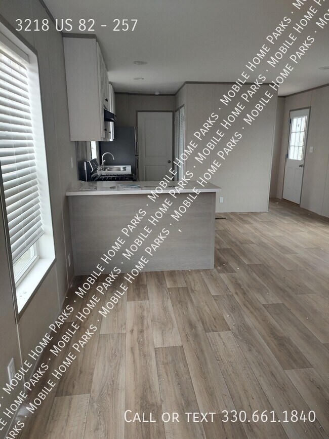 3218 OH-82 in Mantua, OH - Building Photo - Building Photo