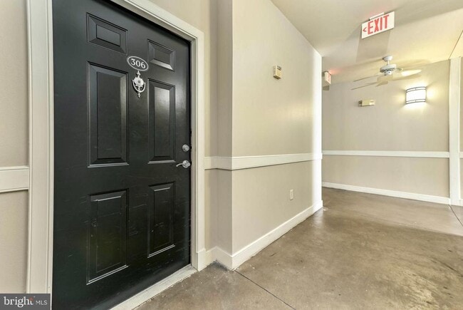 12909 Centre Park Cir in Herndon, VA - Building Photo - Building Photo