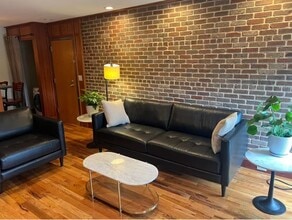 Washington Manor in Ann Arbor, MI - Foto de edificio - Building Photo