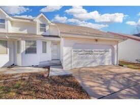 1502 S Goebel Cir in Wichita, KS - Building Photo