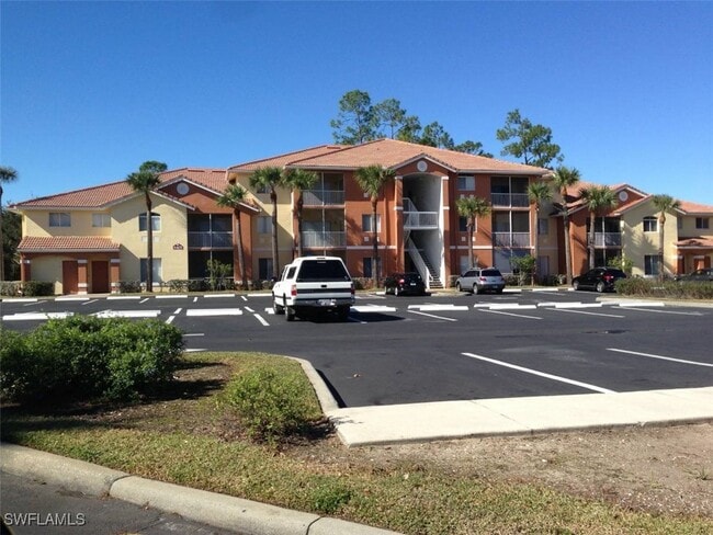 6360 Aragon Way in Ft. Myers, FL - Building Photo - Building Photo