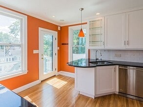 832 Belmont St in Watertown, MA - Building Photo - Building Photo