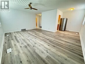 655 Fennell Ave E in Hamilton, ON - Building Photo - Building Photo
