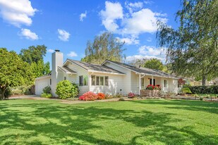 140 Stonybrook Rd in Los Gatos, CA - Building Photo