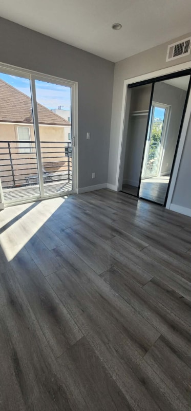 property at 1238 Normandie Ave