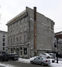 311 Saint-Paul E in Montréal, QC - Building Photo - Building Photo