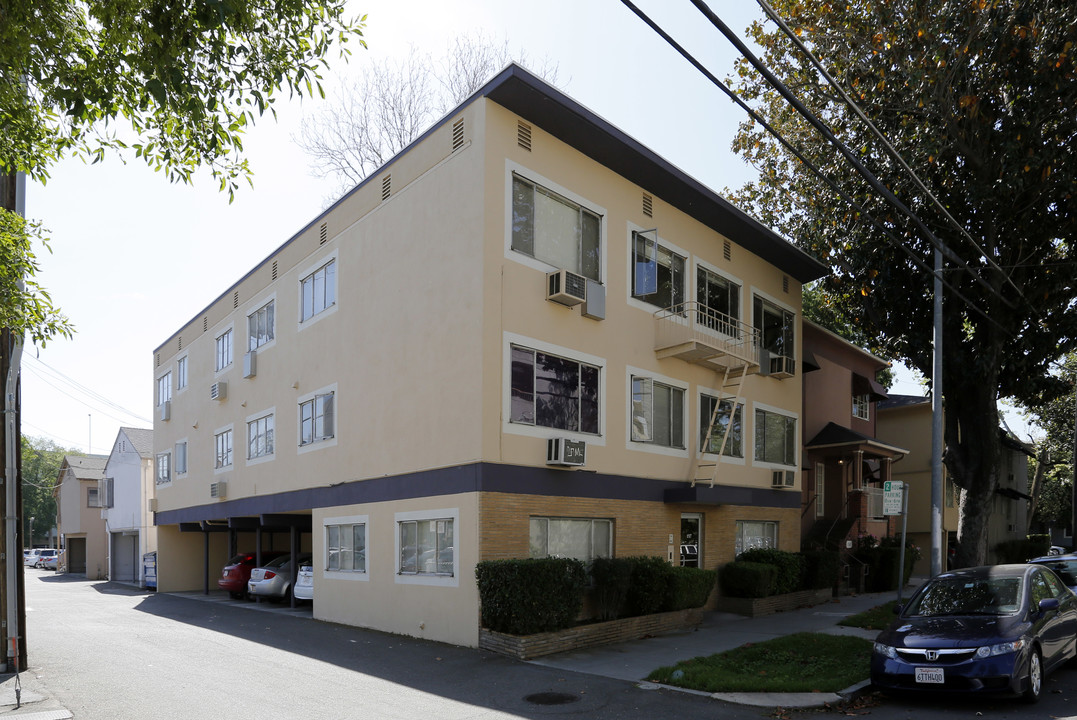 1517 12th St in Sacramento, CA - Building Photo