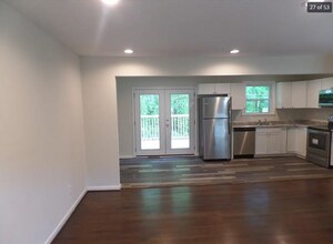 1624 Darby Dr in Petersburg, VA - Foto de edificio - Building Photo