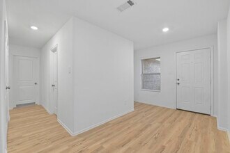 22156 Juniper Crossing Dr in New Caney, TX - Building Photo - Building Photo