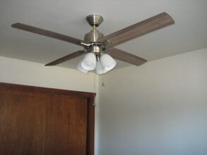 467 S Downey Rd in Los Angeles, CA - Building Photo - Building Photo
