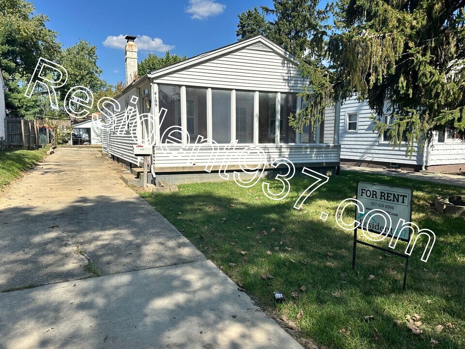 4109 Corinth Blvd in Dayton, OH - Building Photo