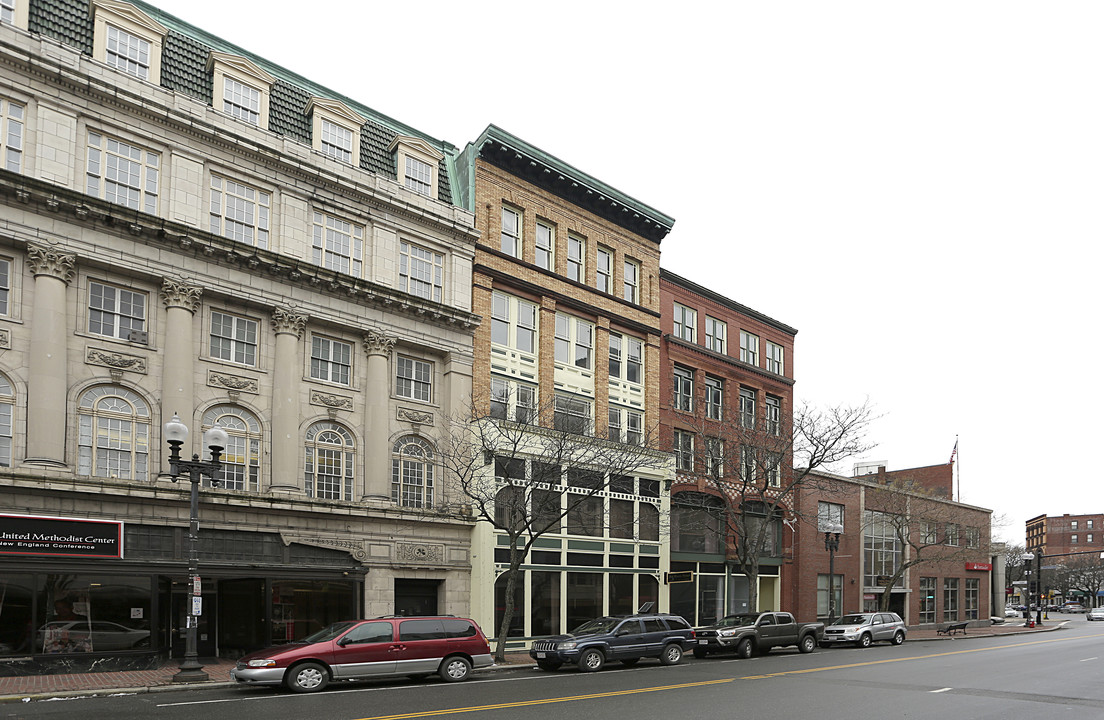 284 Essex St in Lawrence, MA - Foto de edificio