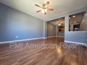 8428 Crystal Walk Cir in Elk Grove, CA - Building Photo - Building Photo