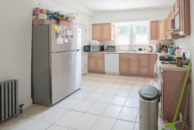 property at 25 Winthrop Ave