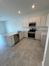 2503 Skyline Dr in Kissimmee, FL - Building Photo - Building Photo