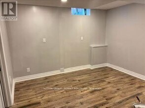 5453 Palmerston Crescent in Mississauga, ON - Building Photo - Building Photo