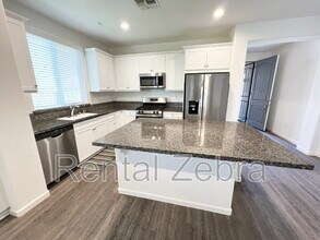 378 Denise Dr in Merced, CA - Building Photo - Building Photo