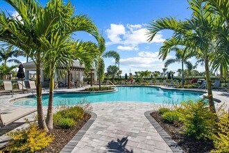 5756 Haven Ter in Nokomis, FL - Building Photo - Building Photo