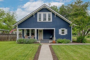 1012 Speegle St in Taylor, TX - Building Photo