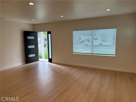 1070 N Vinedo Ave in Pasadena, CA - Building Photo