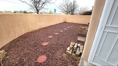 3004 Tomas Ct NW in Los Ranchos de Albuquerque, NM - Building Photo - Building Photo
