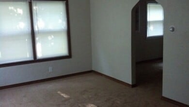 10622 E Scarritt Ave in Sugar Creek, MO - Building Photo - Building Photo