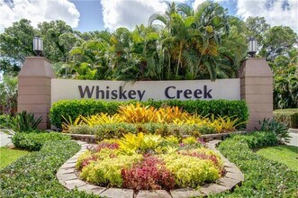 6150 Whiskey Creek Dr in Ft. Myers, FL - Building Photo - Building Photo