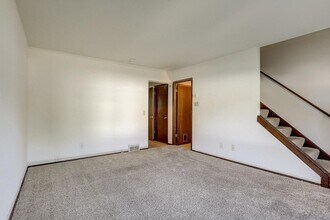 40 N Lakewood Gardens Ln in Madison, WI - Building Photo - Building Photo