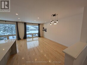 83 Wishing Well Dr in Toronto, ON - Building Photo - Building Photo